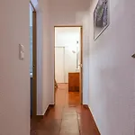 #065 Zulmira Flat By Holidays شقة البوفيرا