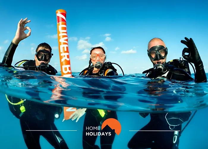 #065 Zulmira Flat By Holidays *